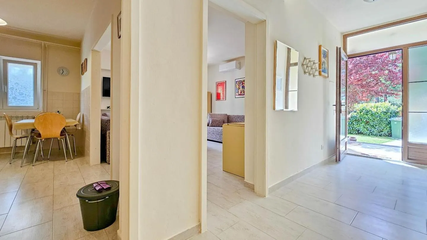 Apartment Romana 1 Novigrad