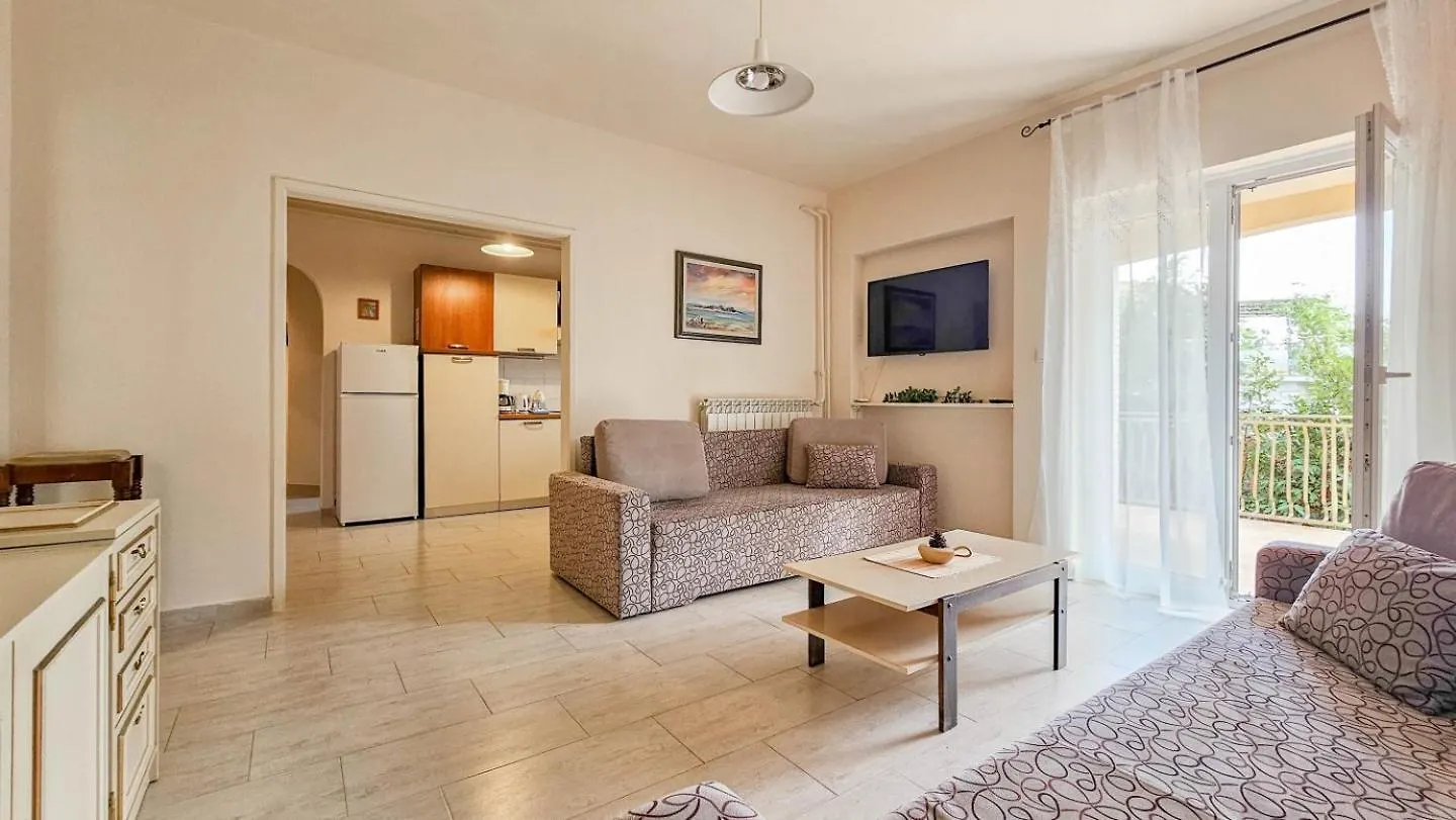 Apartment Romana 1 Novigrad
